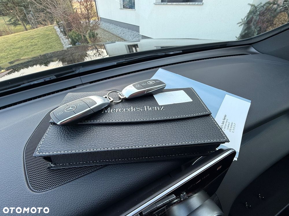 Mercedes-Benz GLC - 37