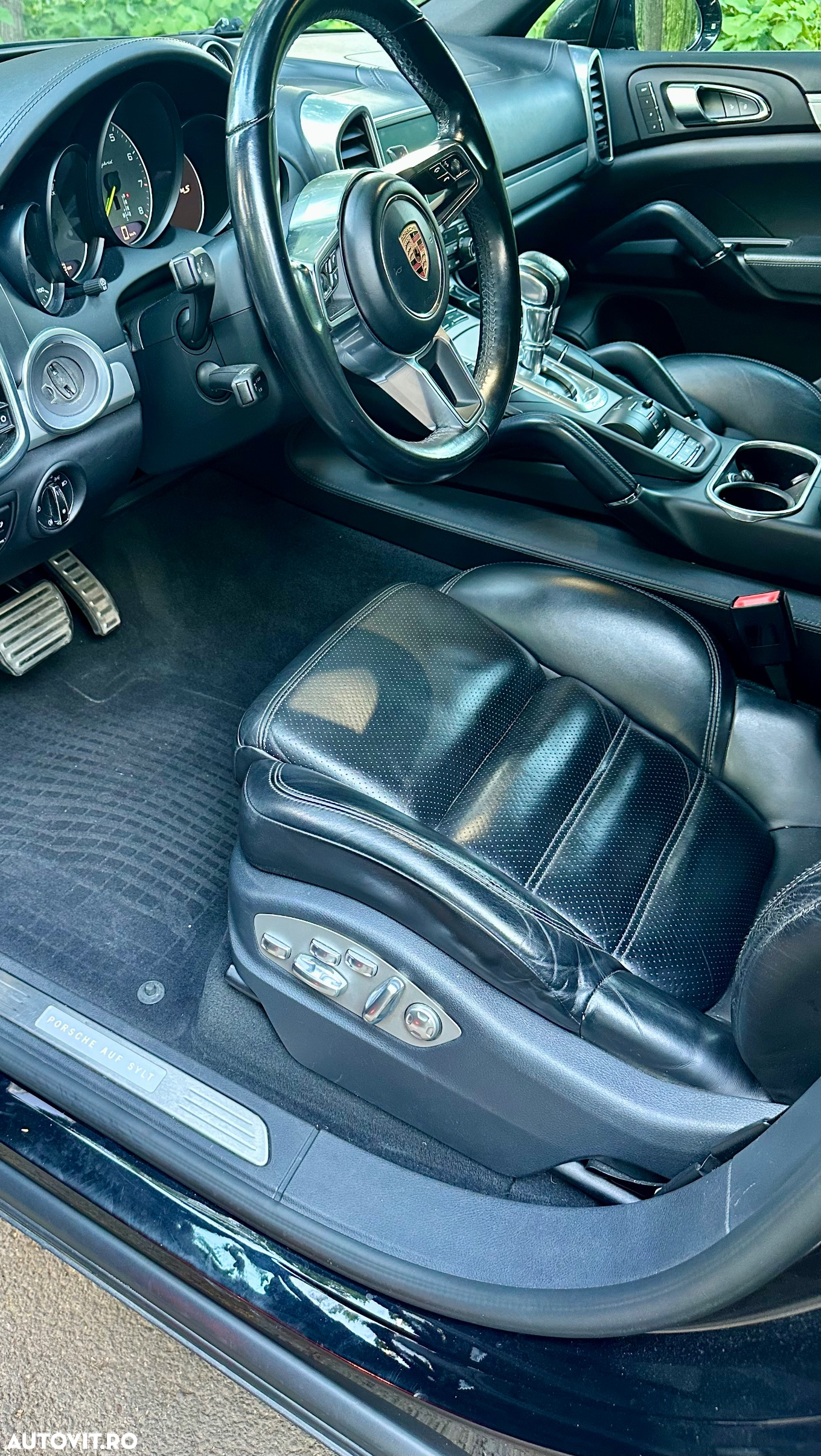 Porsche Cayenne - 6