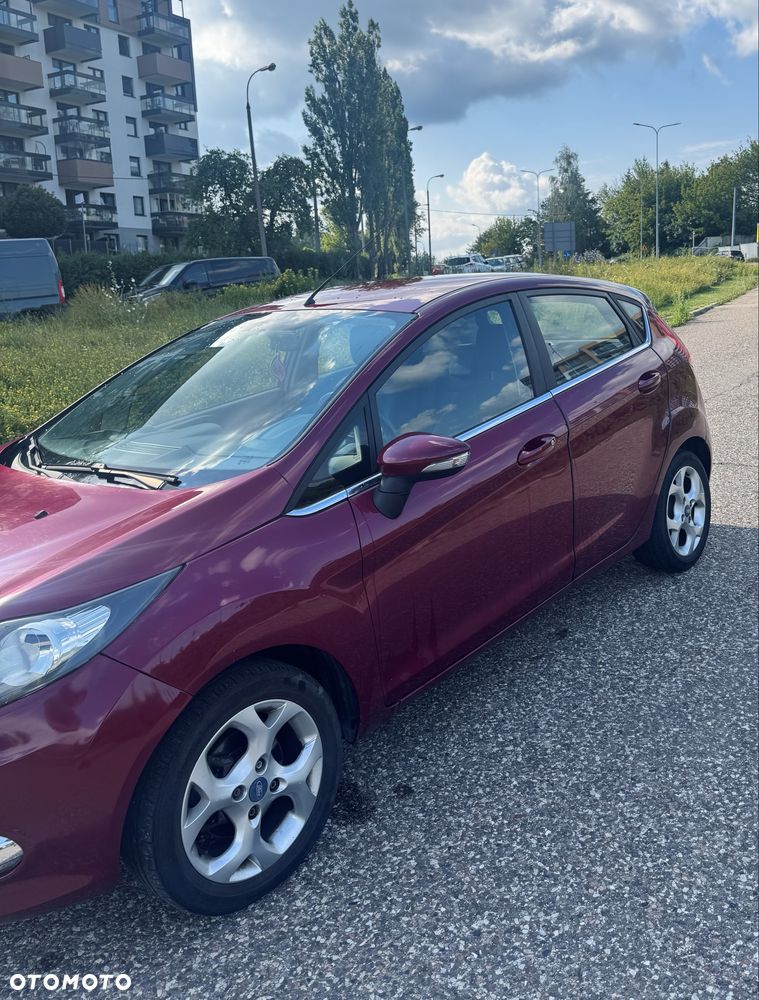 Ford Fiesta - 2