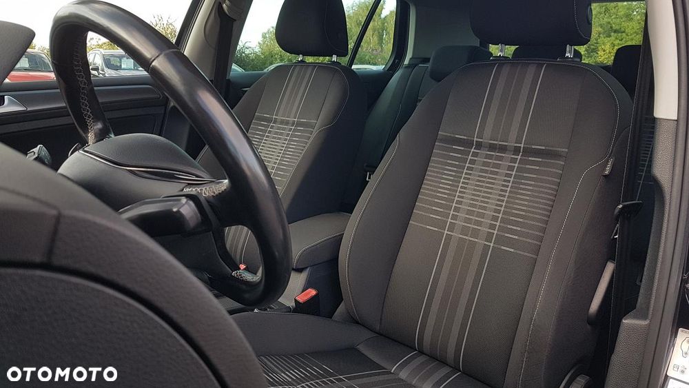 Volkswagen Golf 2.0 TDI BlueMotion Technology DSG Lounge - 18
