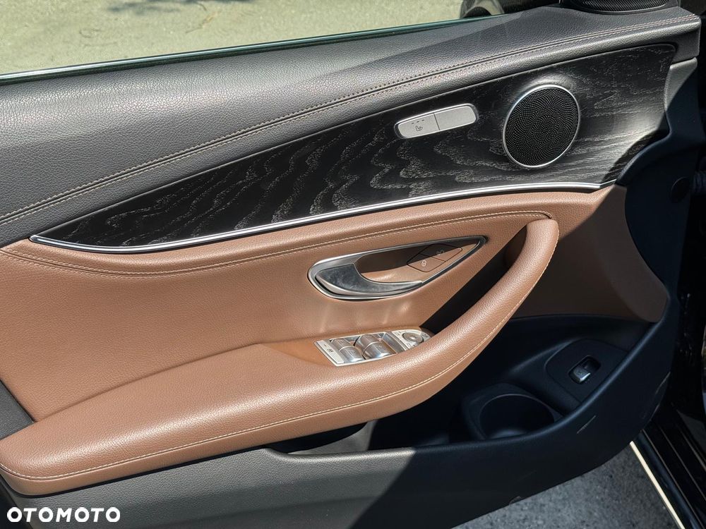 Mercedes-Benz Klasa E 220 d 4-Matic Avantgarde - 15