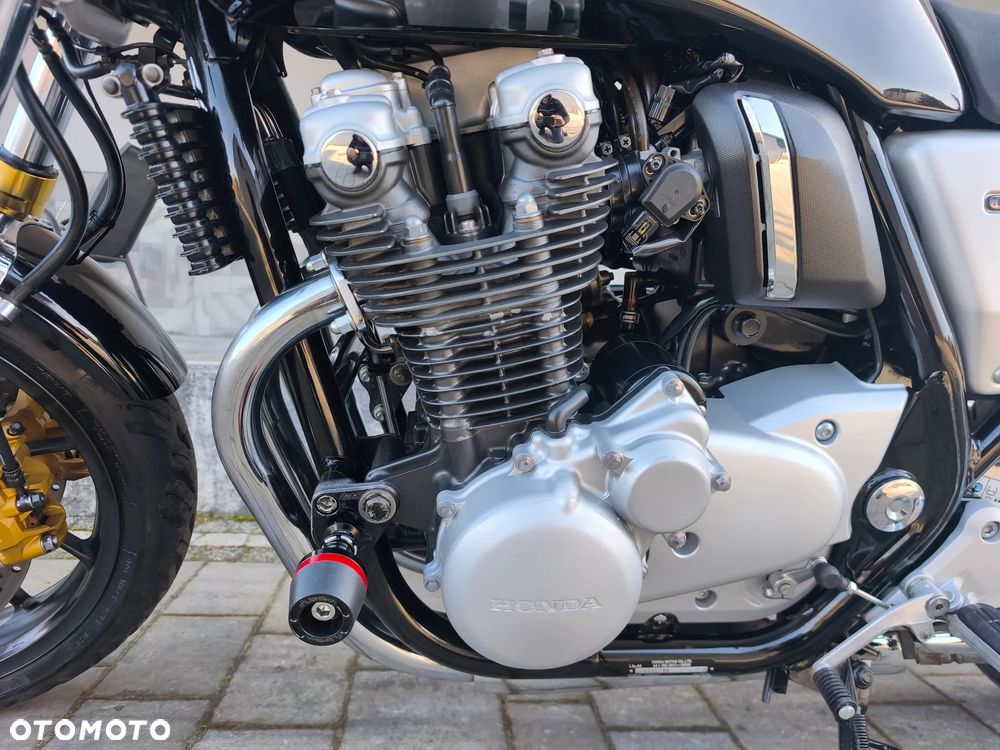 Honda CB - 32