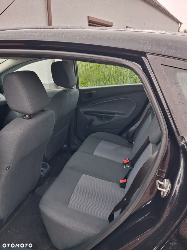 Ford Fiesta - 8