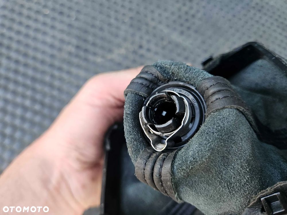 Gałka Mieszek Czarna S-Line Skóra Lewarek Zmiany 6 Biegów Manual Audi A4 B6 B7 - 16