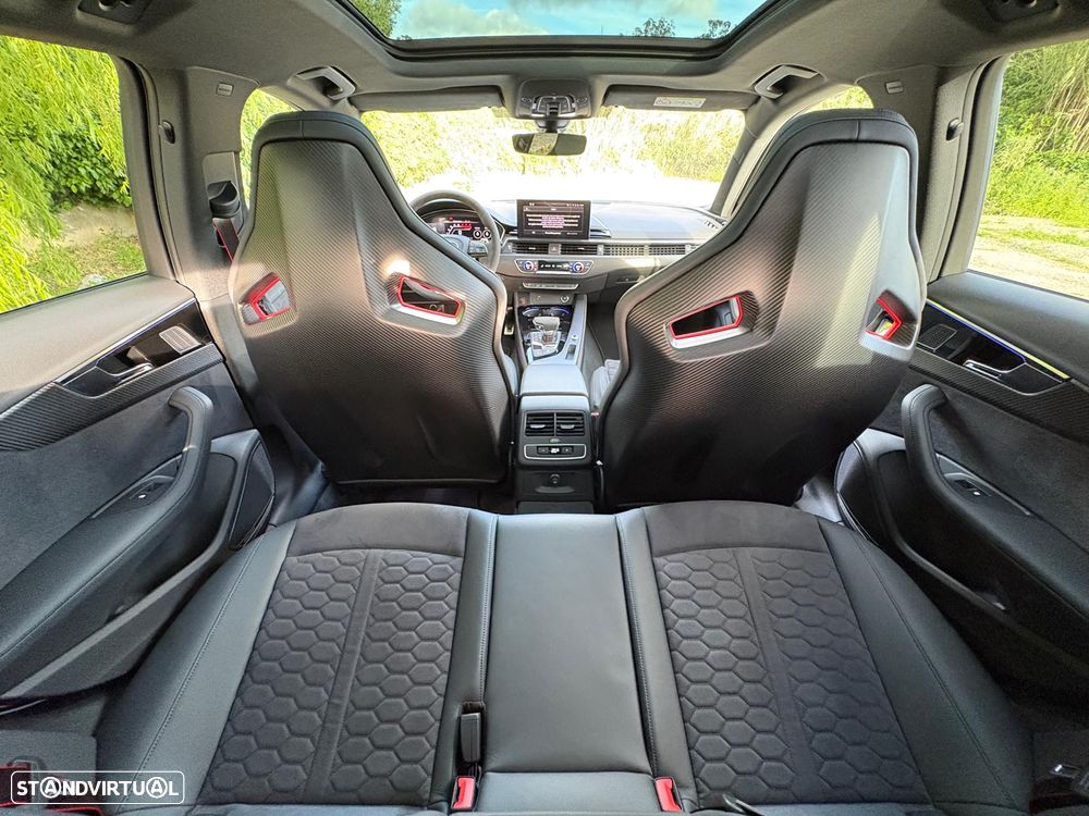 Audi RS4 Avant quattro tiptronic - 36