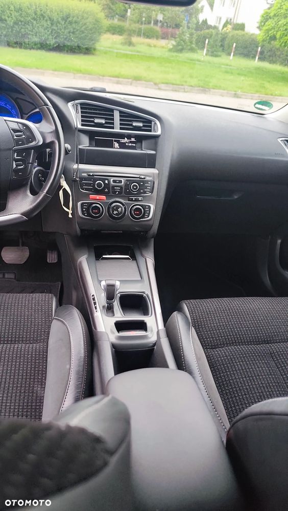 Citroën C4 THP 155 EGS6 Exclusive - 22