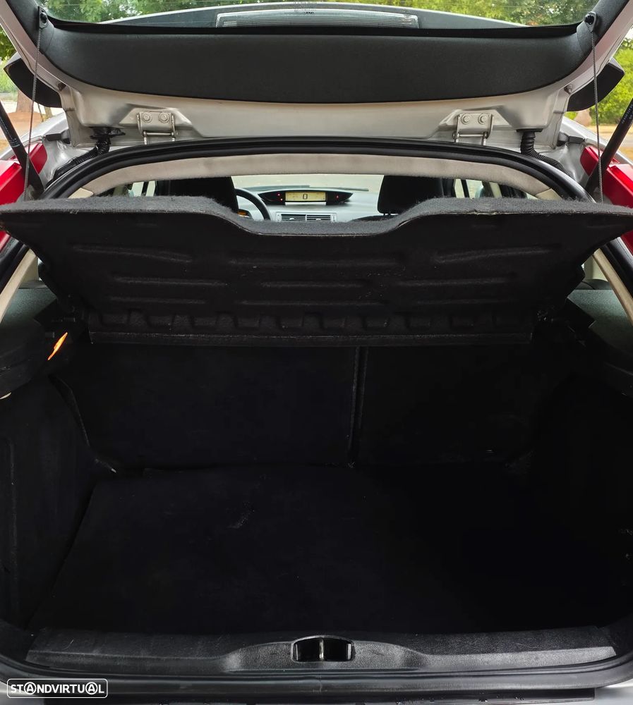 Citroën C4 1.6 HDi Exclusive - 11