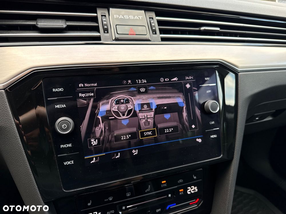 Volkswagen Passat - 17
