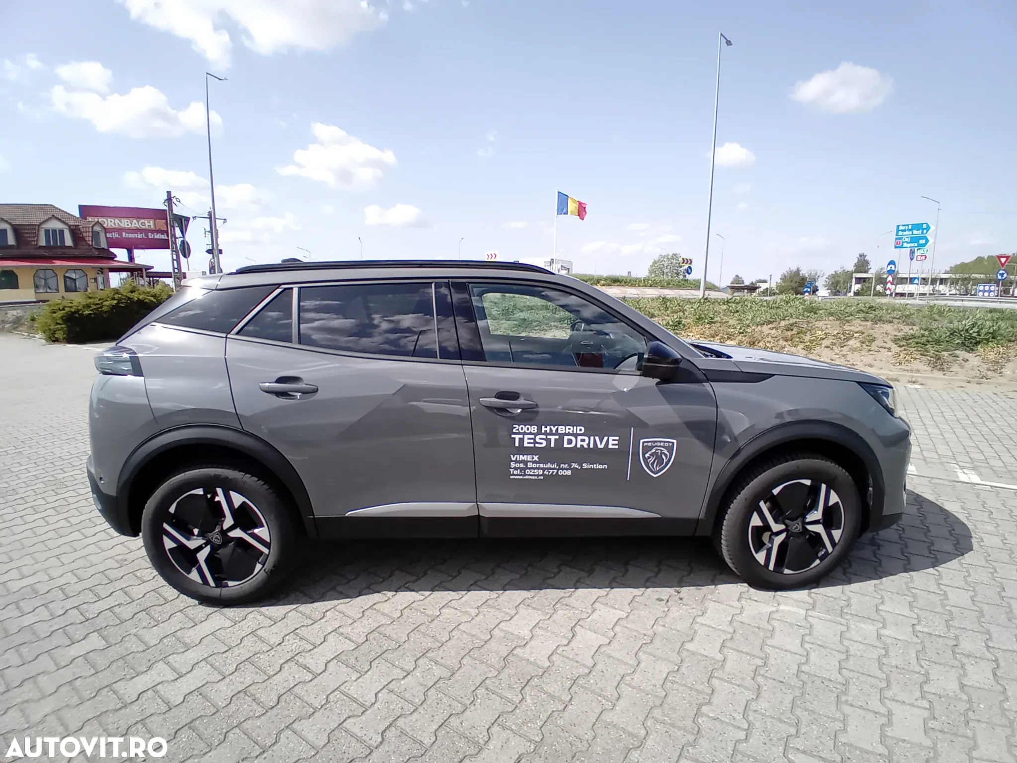 Peugeot 2008 Hybrid 145 e-DSC Allure - 4