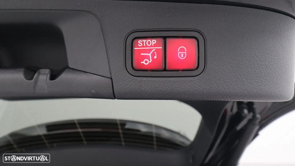 Mercedes-Benz GLA 200 d AMG Line - 27