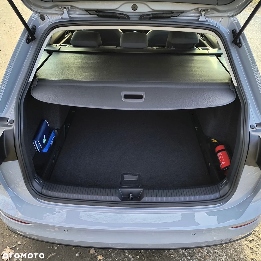 Volkswagen Golf VIII 1.5 TSI EVO Life - 19