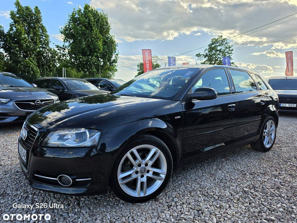 Audi A3 Sportback 1.6 TDI DPF S line Sportpaket - 19