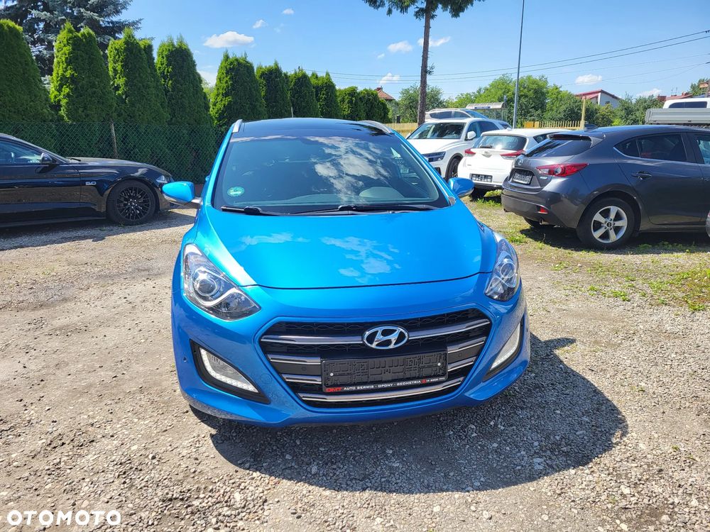 Hyundai i30 Kombi 1.6 GDi DCT Premium - 9