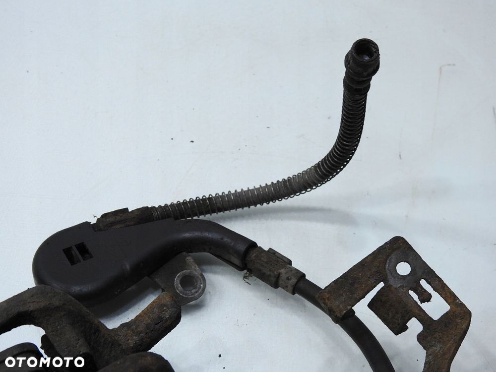 ZACISK HAMULCOWY LEWY PRZÓD PEUGEOT 407 2.0 HDI - 9