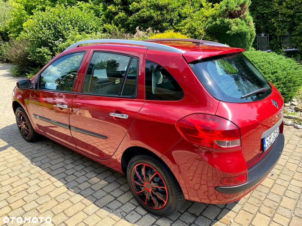 Renault Clio - 16
