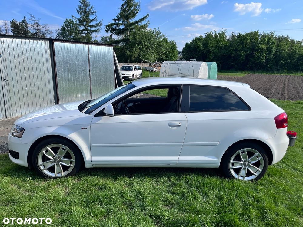 Audi A3 3-drzwiowe 2.0 TDI DPF Ambiente - 4