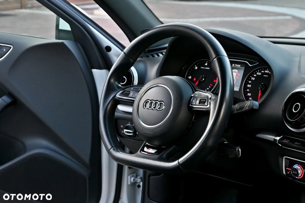 Audi A3 Sportback 2.0 TDI (clean diesel) quattro S tronic S line Sportpaket - 24