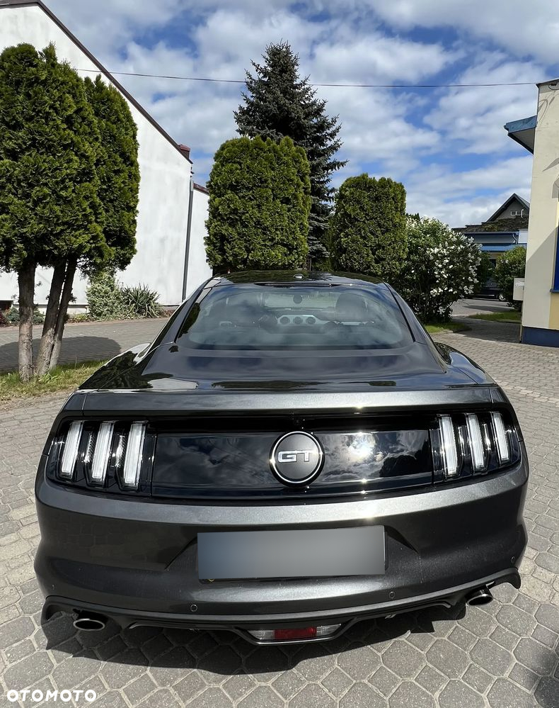 Ford Mustang 5.0 V8 GT - 26