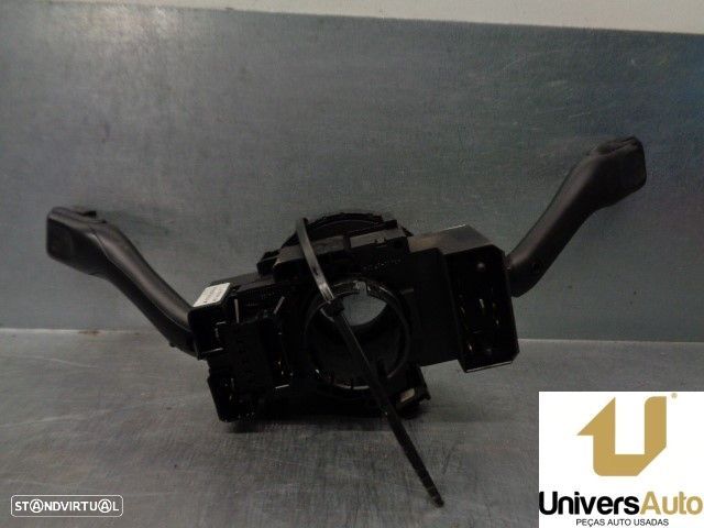 COMANDO LUZES VOLKSWAGEN GOLF IV 2001 -8L0953513G - 2