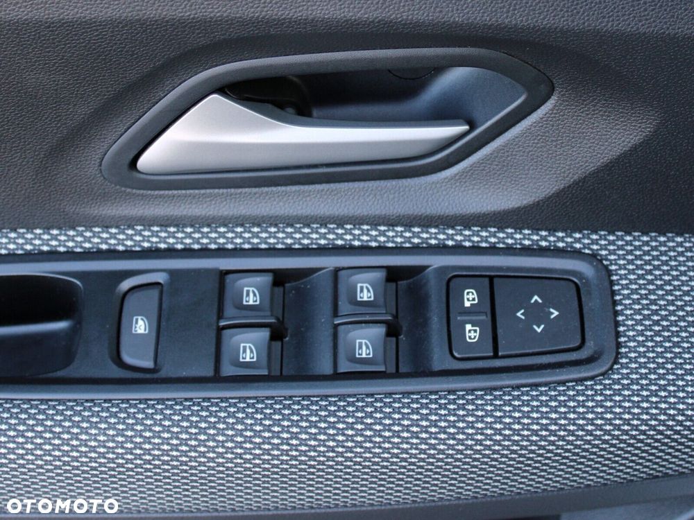 Dacia Sandero - 16