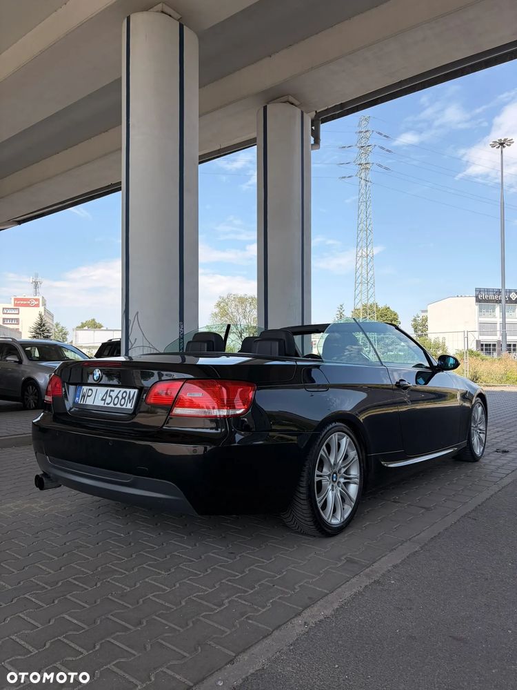 BMW Seria 3 325i M Sport Edition - 8