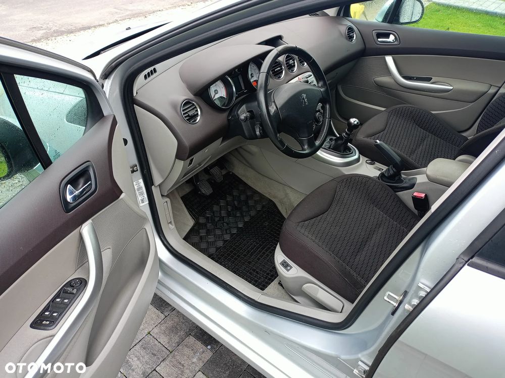 Peugeot 308 1.6 HDi Premium - 5