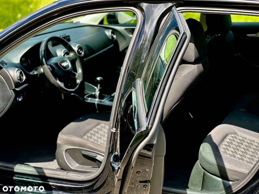 Audi A3 Sportback - 15