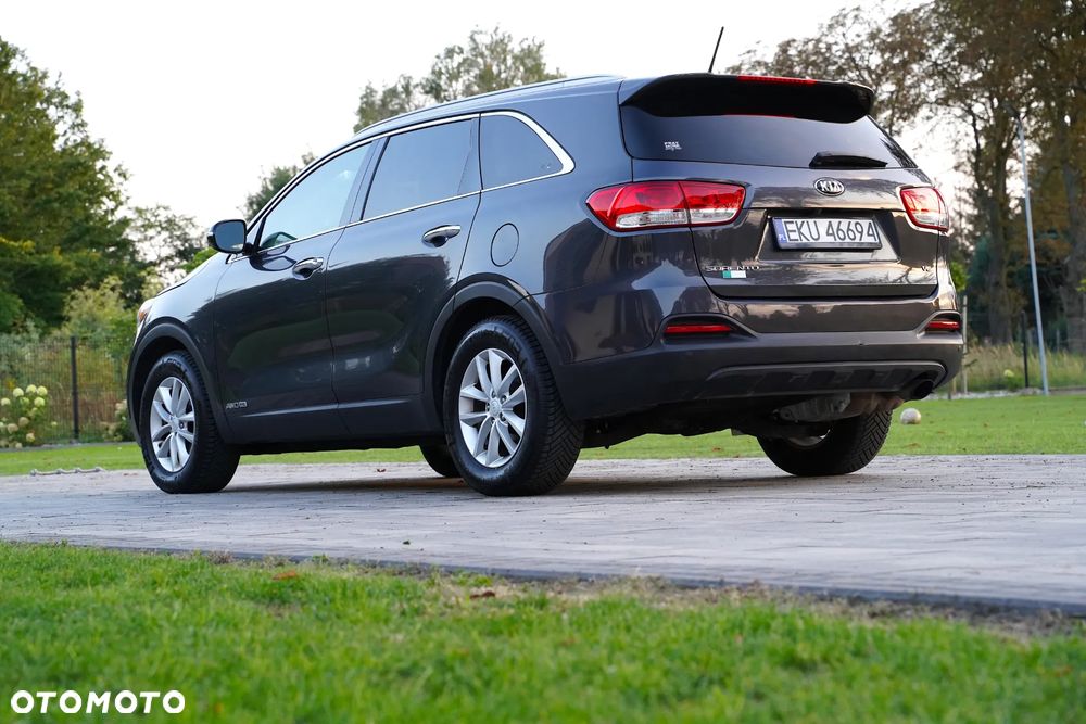 Kia Sorento - 7
