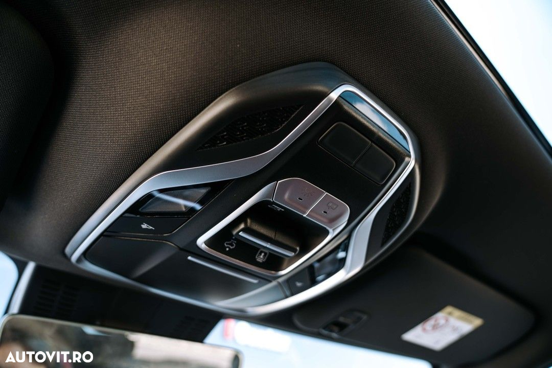 Geely Coolray - 26