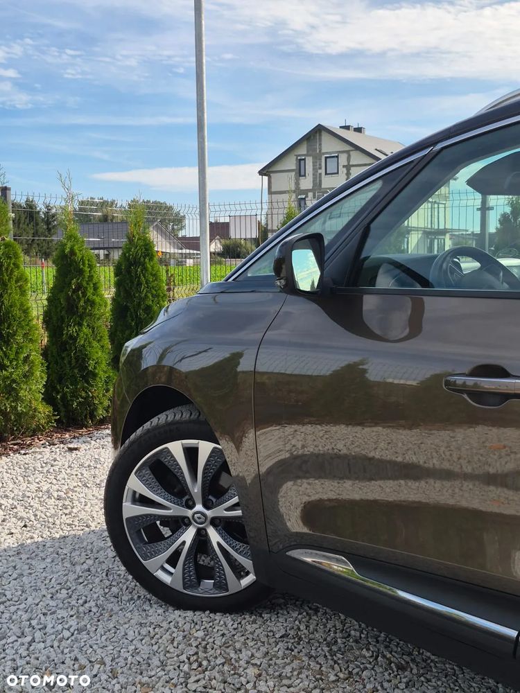 Renault Grand Scenic - 13