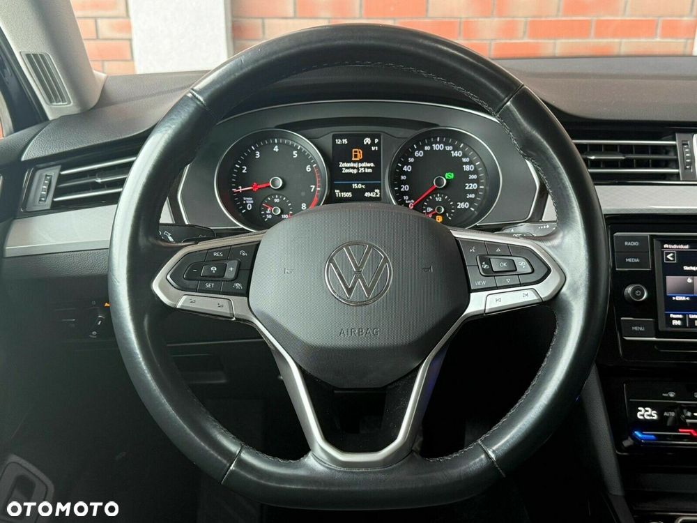 Volkswagen Passat - 17