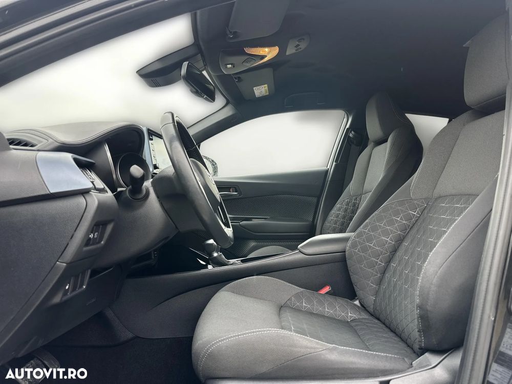 Toyota C-HR - 22