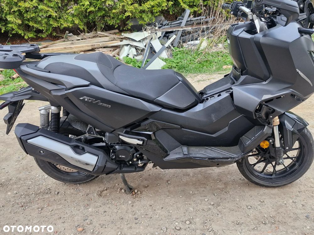 Honda ADV350 - 12