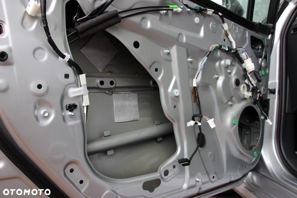 Toyota Corolla 1.8 Hybrid Style - 34