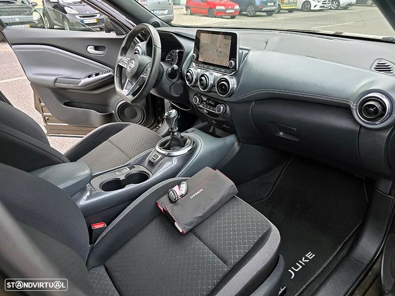 Nissan Juke 1.0 DIG-T N-Connecta - 16
