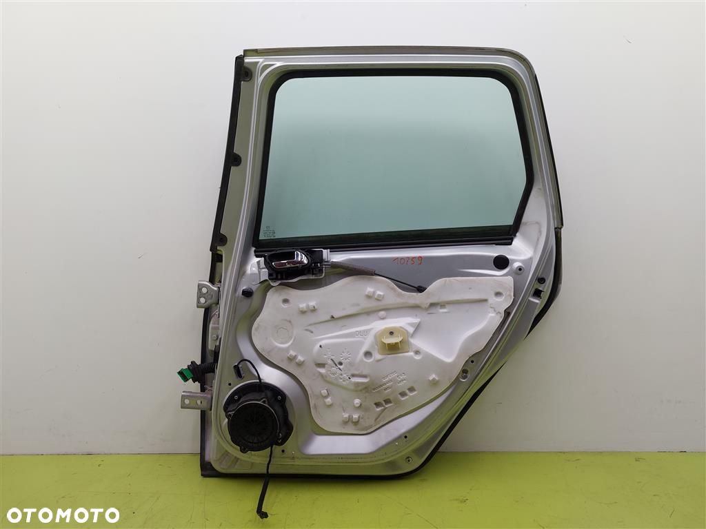 Drzwi tylne prawe tył Peugeot 308 T7 2008-2013 SREBRNE SZYBA LAK:EZRC KOMBI - 2