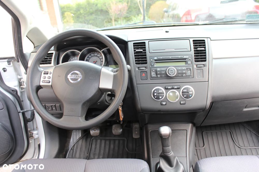 Nissan Tiida 1.6 Acenta - 10