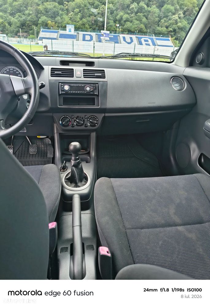 Suzuki Swift - 40