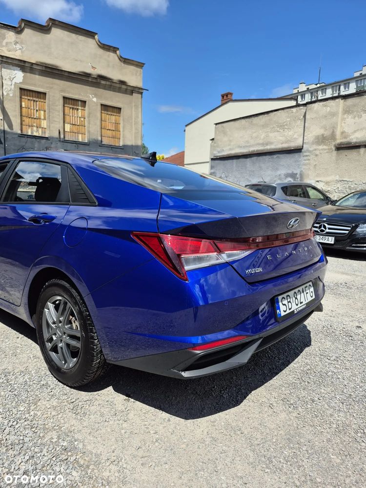Hyundai Elantra 1.6 Modern - 21