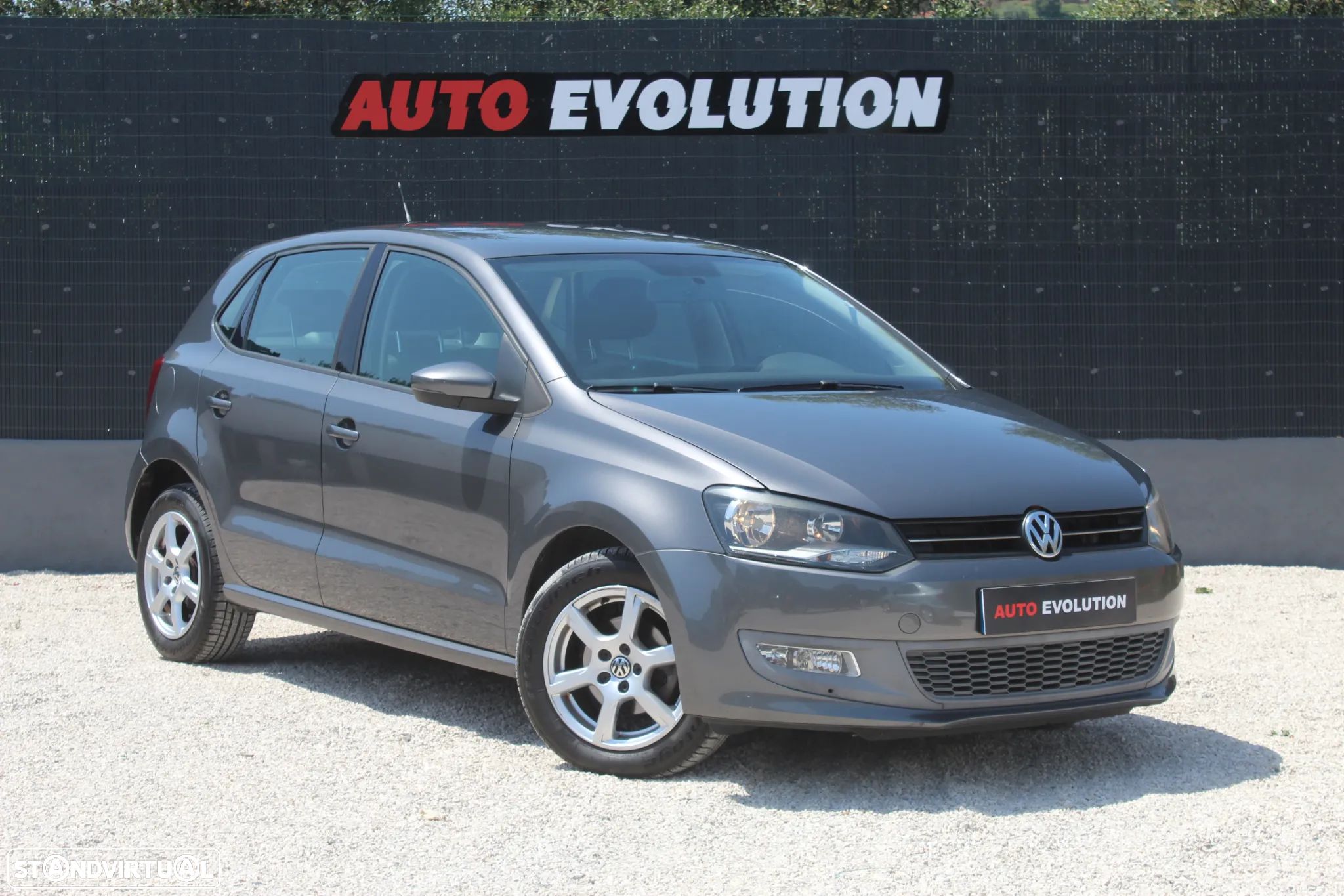 VW Polo 1.6 TDI Confortline BlueMotion - 1