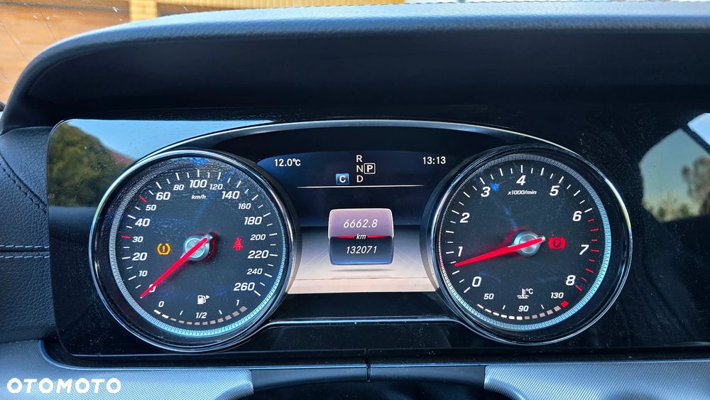 Mercedes-Benz Klasa E 200 Kabriolet 9G-TRONIC - 32