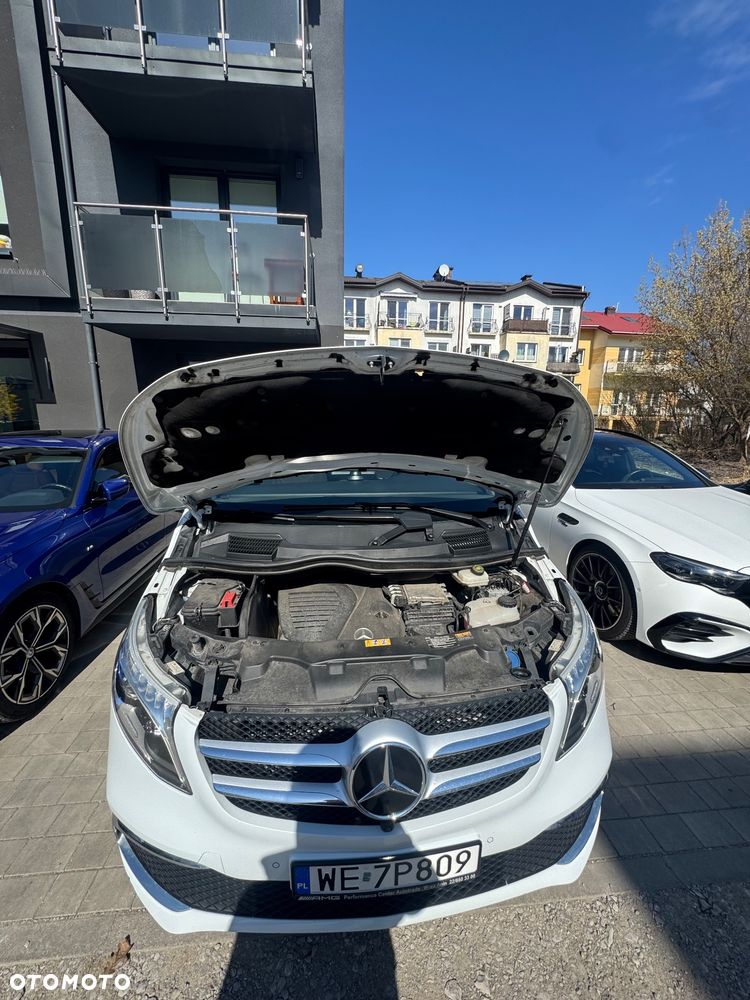 Mercedes-Benz Klasa V 300 d 4-Matic Avantgarde 9G-Tronic (d³ugi) - 14