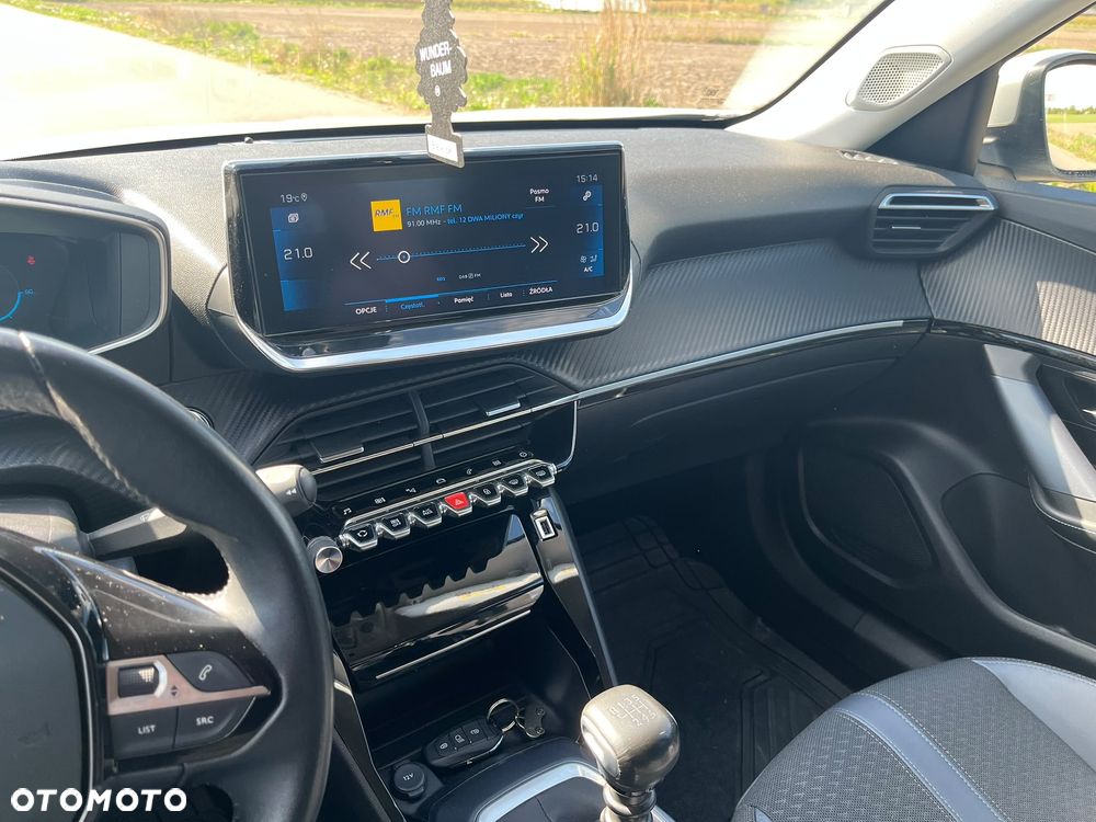 Peugeot 2008 1.5 BlueHDi GT Line S&S - 11