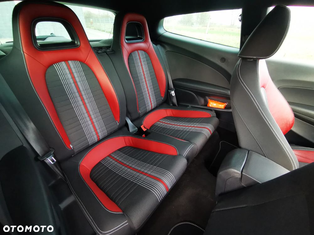 Volkswagen Scirocco 2.0 TSI Match - 15