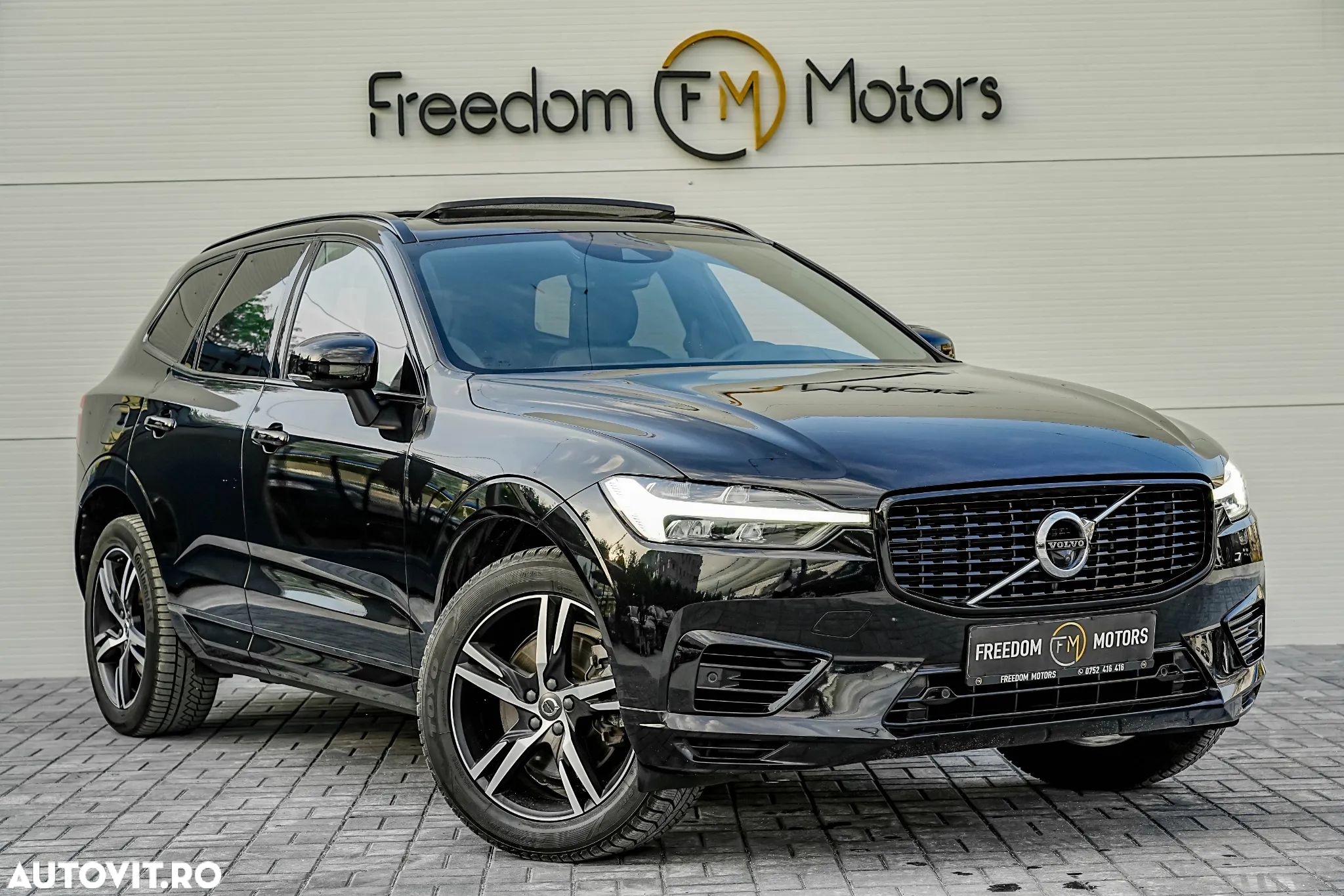 Volvo XC 60 T6 AWD Recharge Geartronic RDesign Expression - 1