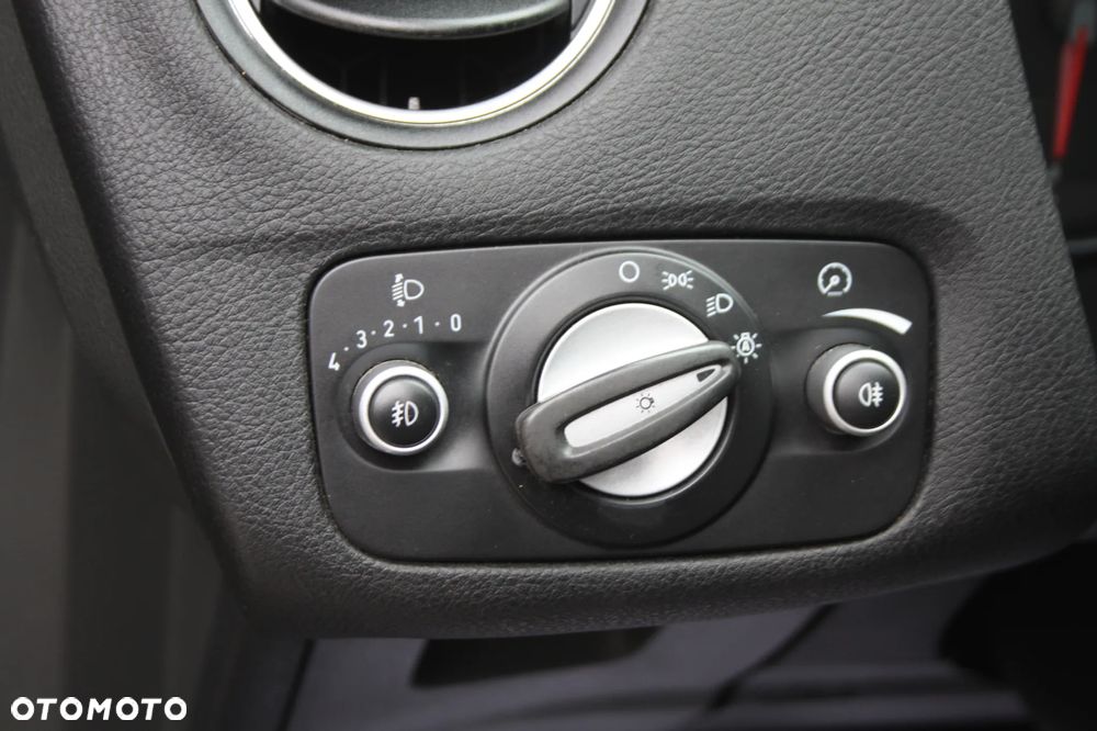 Ford Mondeo 1.6 T Ambiente - 18