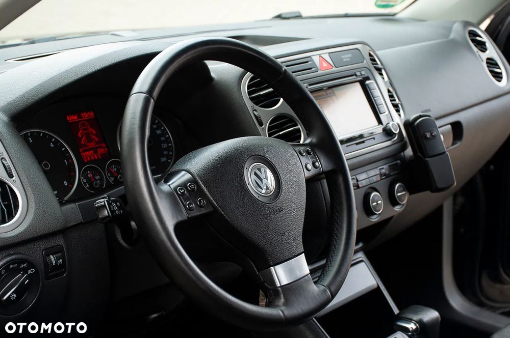 Volkswagen Tiguan 2.0 TDI DPF 4Motion DSG Exclusive - 35