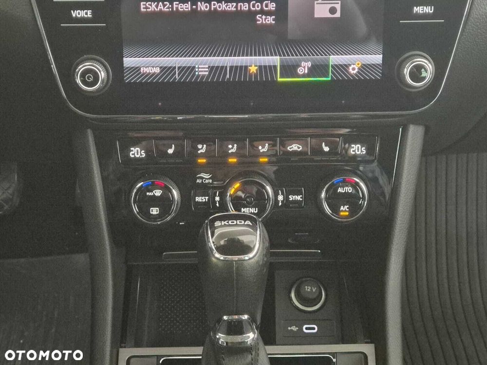 Skoda Superb 2.0 TDI SCR Style DSG - 32