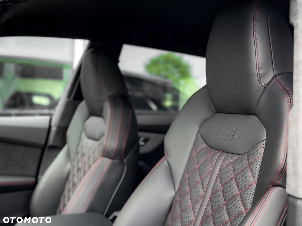 Audi Q8 - 21