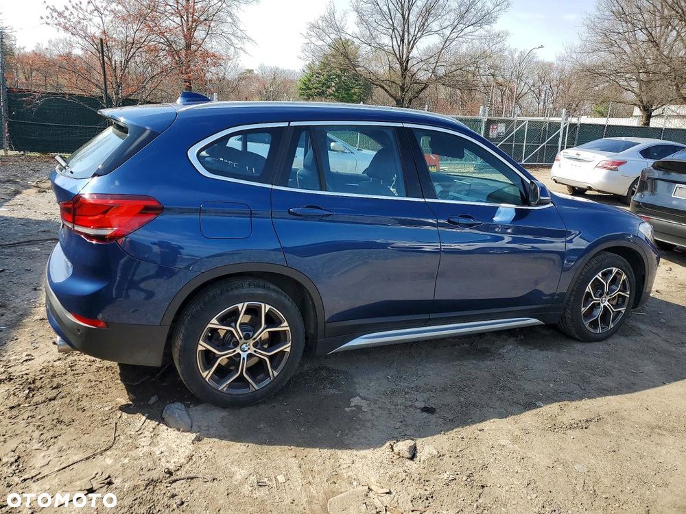 BMW X1 xDrive25i GPF Sport Line - 4